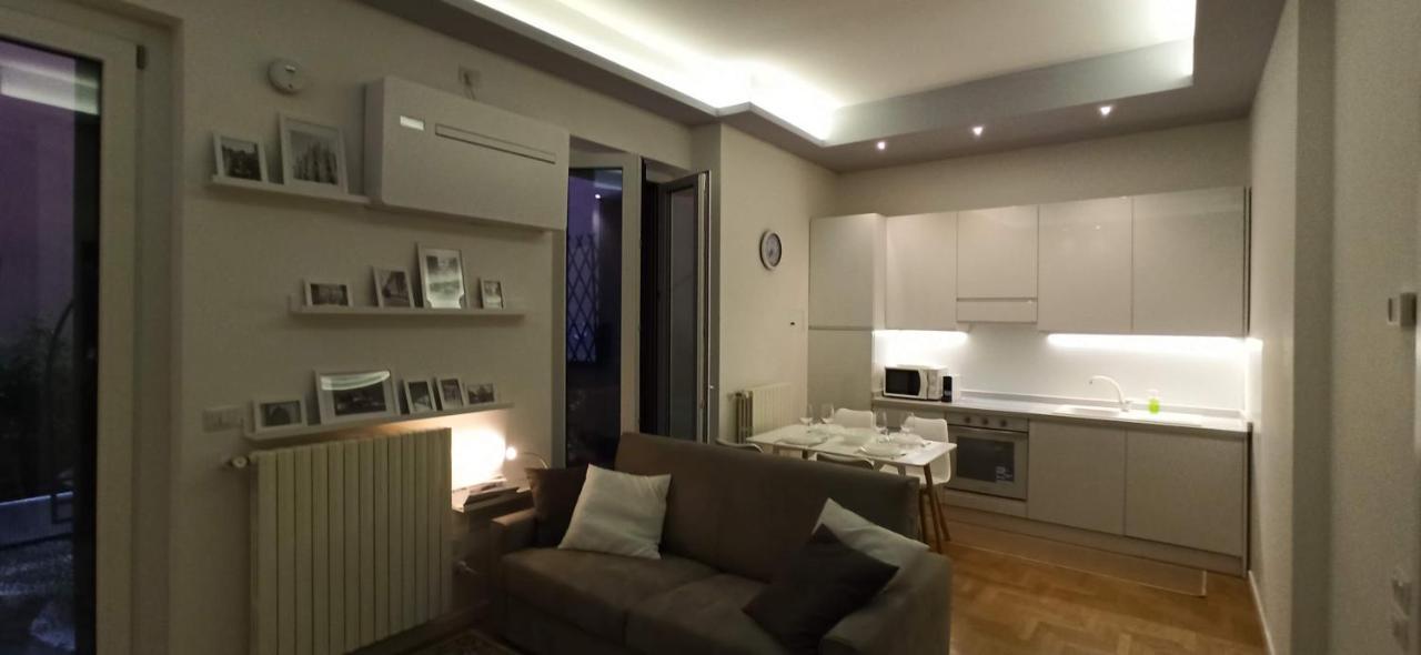 Apartamento Luxury House Lupetta 3 Milán Exterior foto