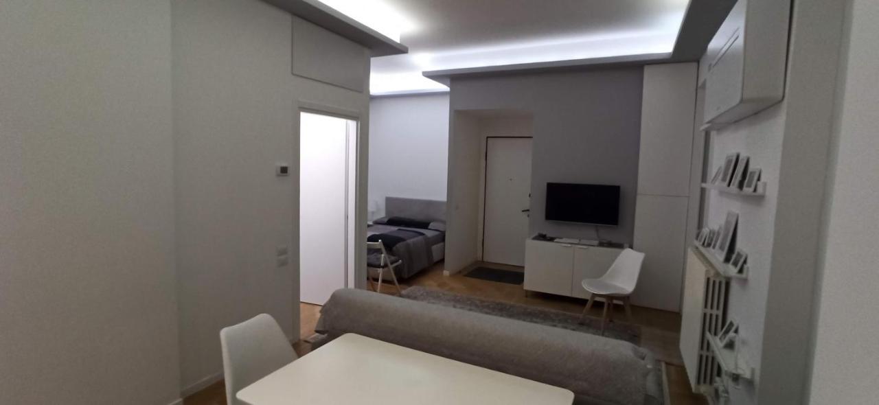 Apartamento Luxury House Lupetta 3 Milán Exterior foto